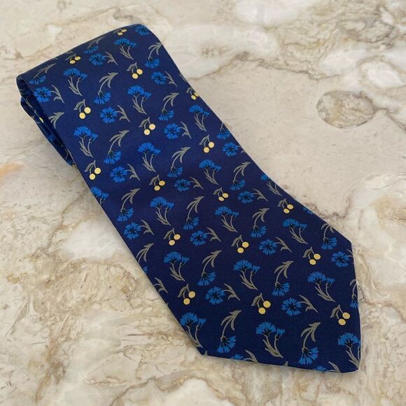 Hermes 100% Silk Tie Floral Blue Dianthus - Picture 6 of 12